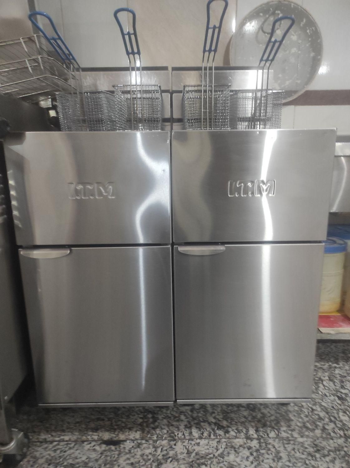 واگذاری امتیاز و وسایل فست فود|کافیشاپ و رستوران|اصفهان, خانه اصفهان|دیوار