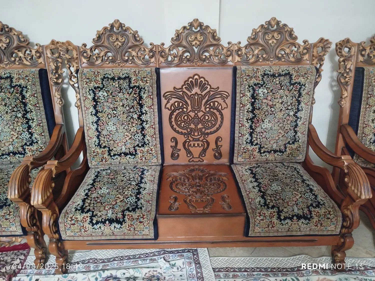 مبل قالی ۶ نفره شیک و دست‌ساز ، زیبایی  خانه‌|مبلمان خانگی و میز عسلی|تهران, فدک|دیوار
