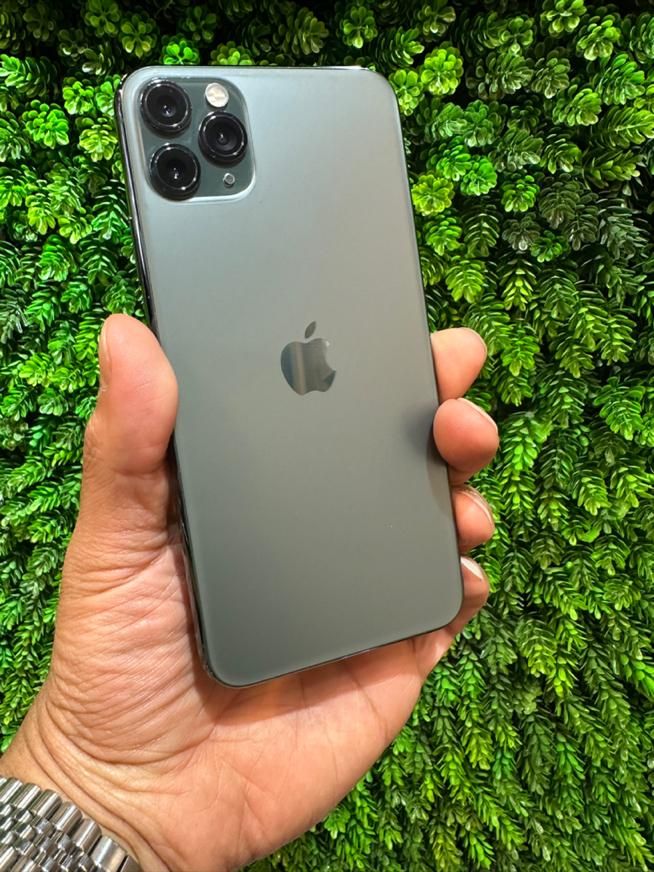 اپل iPhone 11 Pro Max با حافظهٔ ۲۵۶ گیگابایت|موبایل|اراک, |دیوار