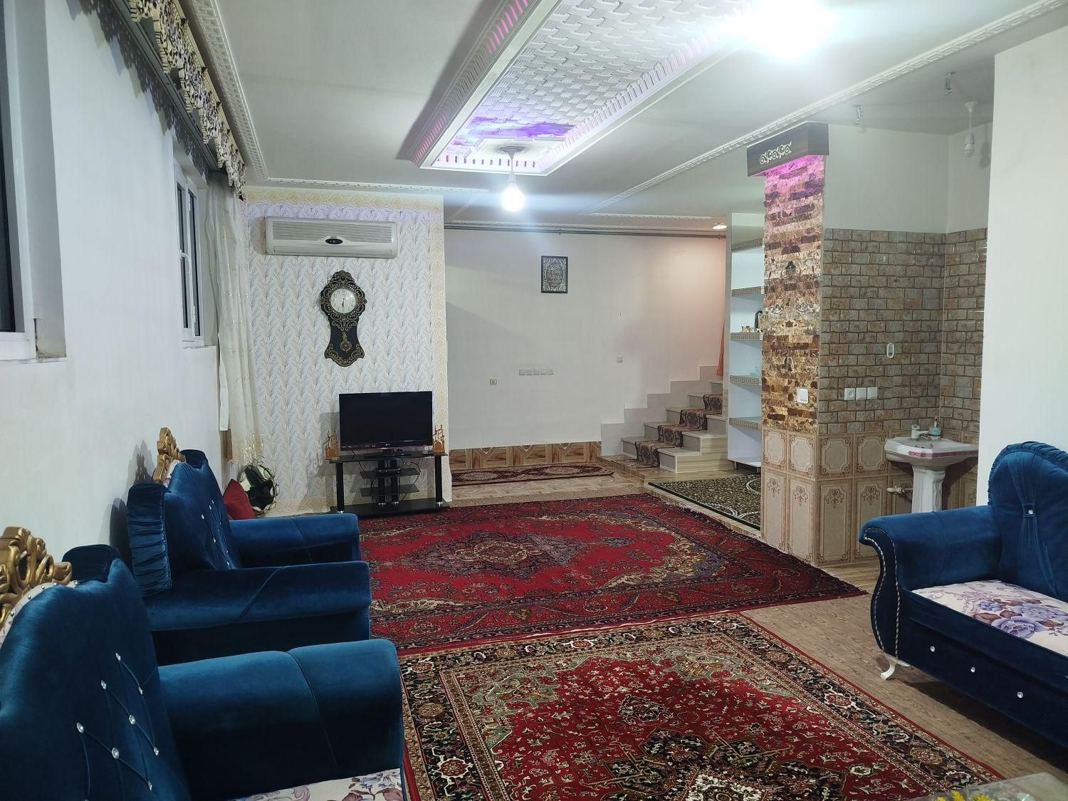 سوییت دربستی مبله|اجارهٔ کوتاه‌مدت آپارتمان و سوئیت|خوی, |دیوار