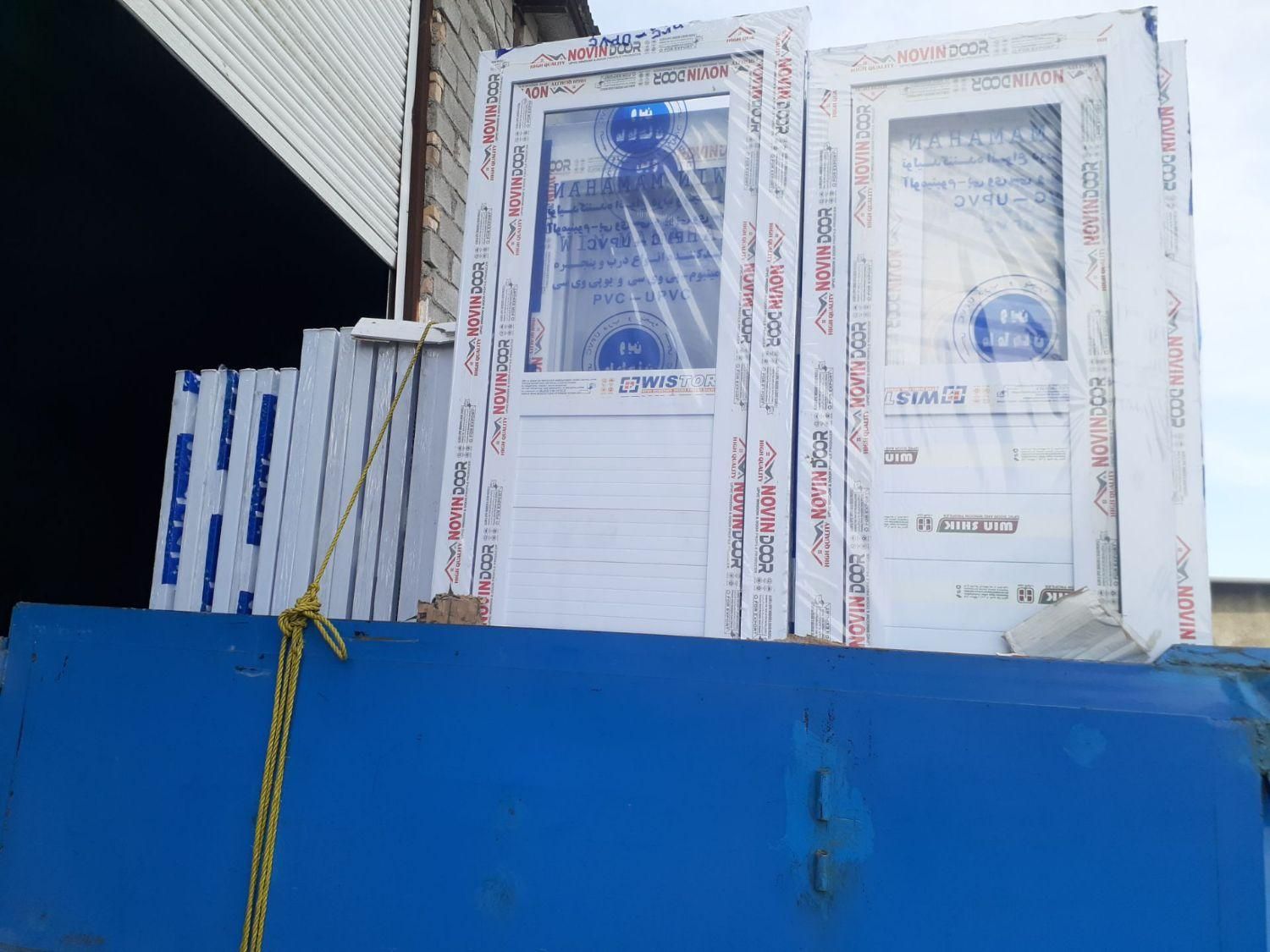 توزیعکننده درب سرویس|مصالح و تجهیزات ساختمان|سنندج, |دیوار