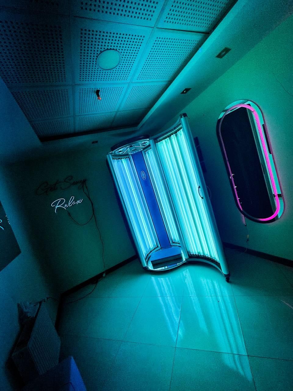 سولاریوم گوهردشت فقط ۸۰ تومان (تا ۱۲ شب باز هستیم)|خدمات آرایشگری و زیبایی|کرج, گوهردشت|دیوار