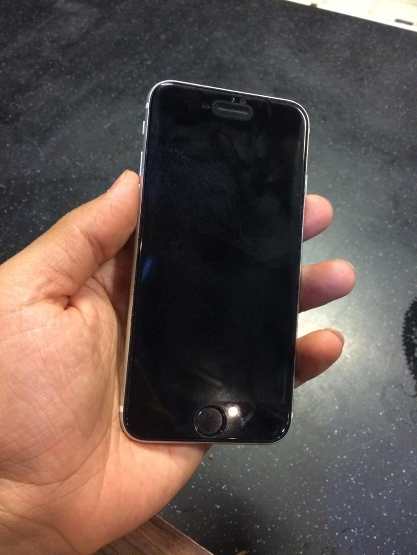 اپل iPhone SE (2020) با حافظهٔ ۱۲۸ گیگابایت|موبایل|شاهین‌شهر, خانه کارگر|دیوار