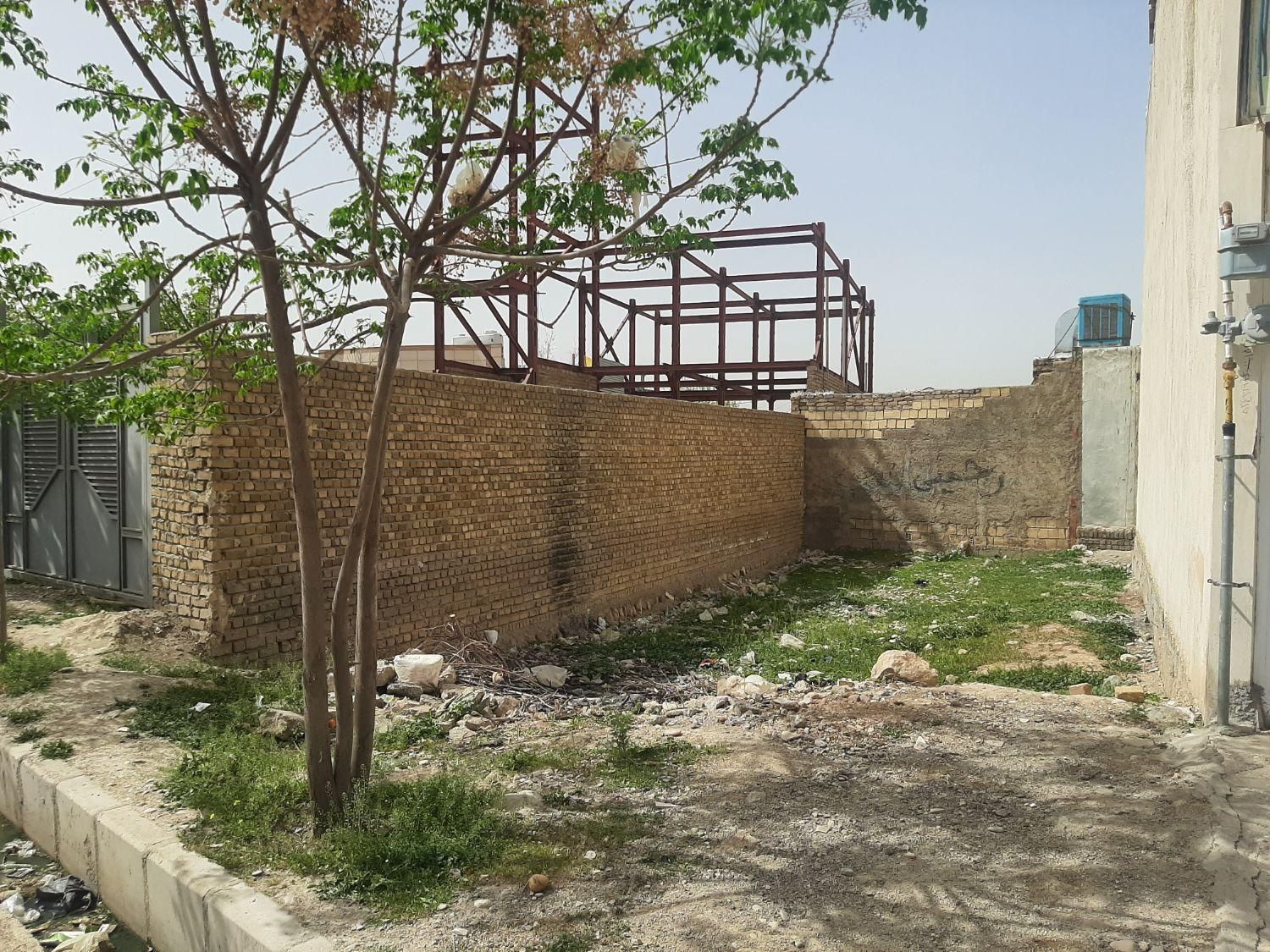 فروش زمین مناسب مسکونی وتجاری دارای پروانه ساخت|فروش زمین و ملک کلنگی|خرم‌آباد, |دیوار