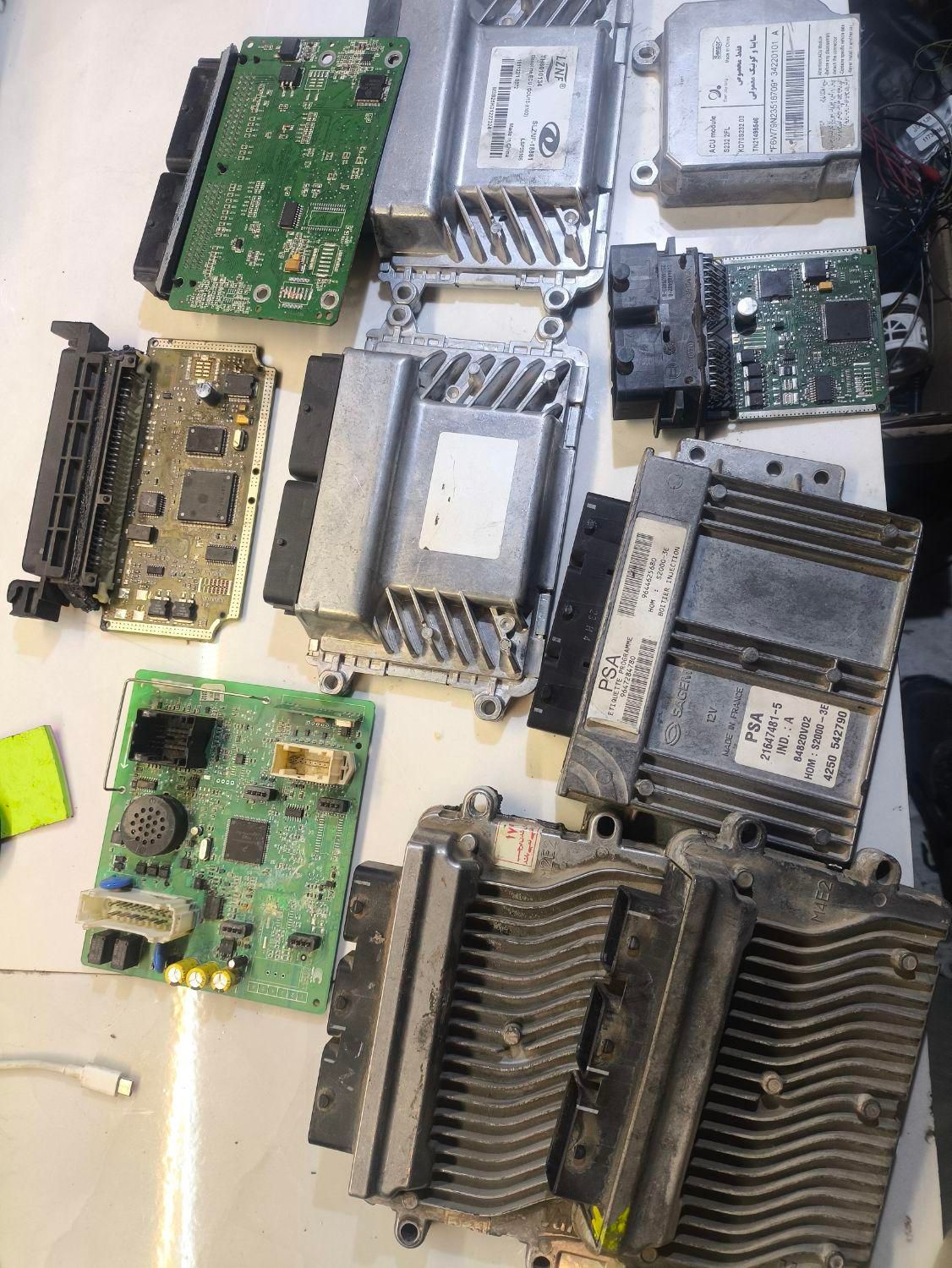 فروش و تعمیرات تخصصی انواع ایسیو و یونیت خودرویی|قطعات یدکی و لوازم جانبی|کرمان, |دیوار