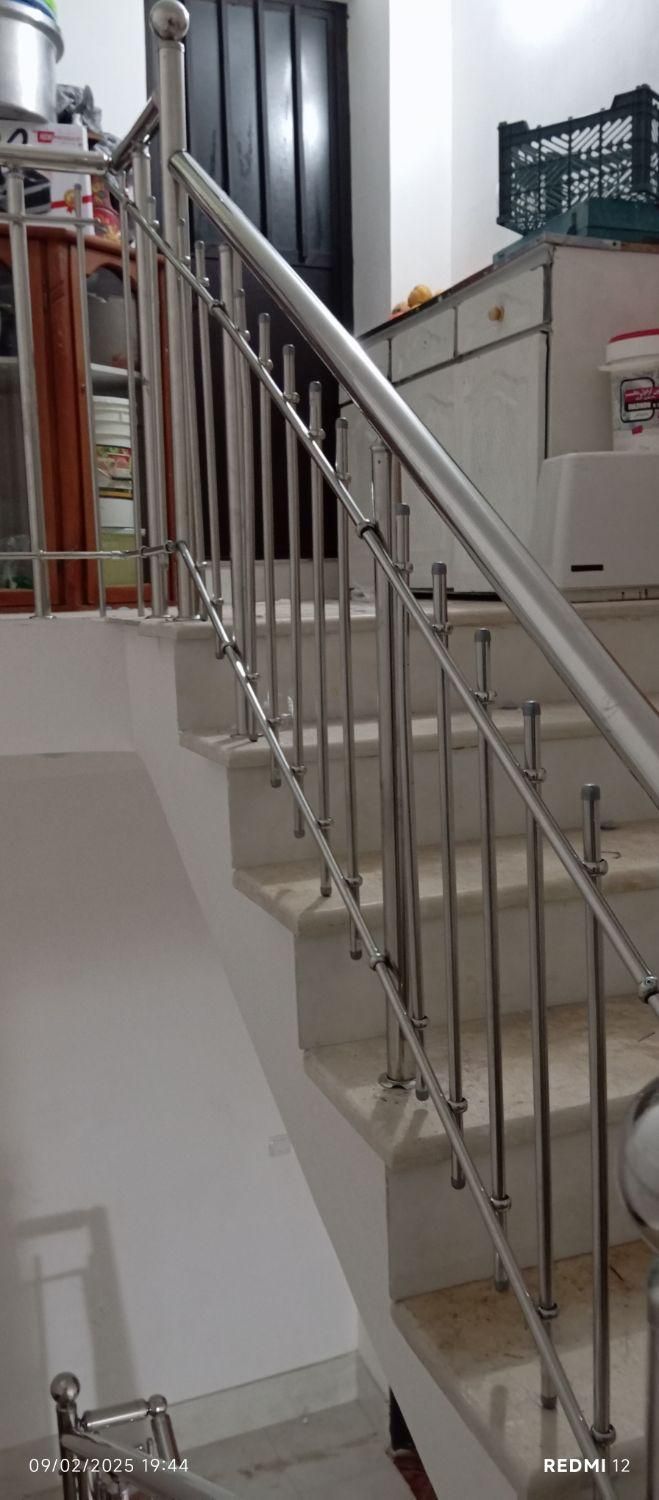 نصب نرده استیل و حفاظ استیل فروش نرده استیل|خدمات پیشه و مهارت|مراغه, |دیوار