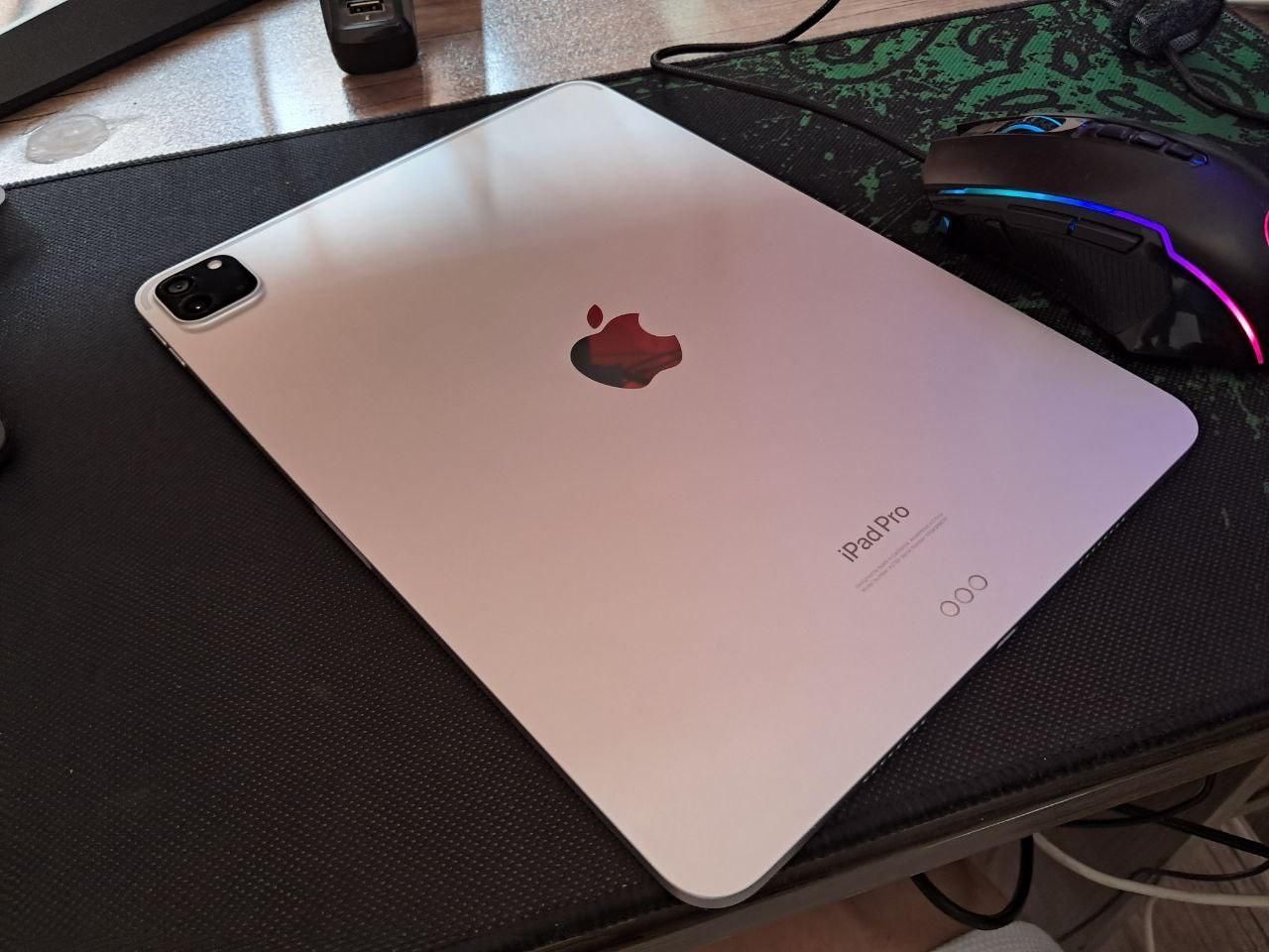 ipad pro 2022|تبلت|لاهیجان, شیشه گران|دیوار