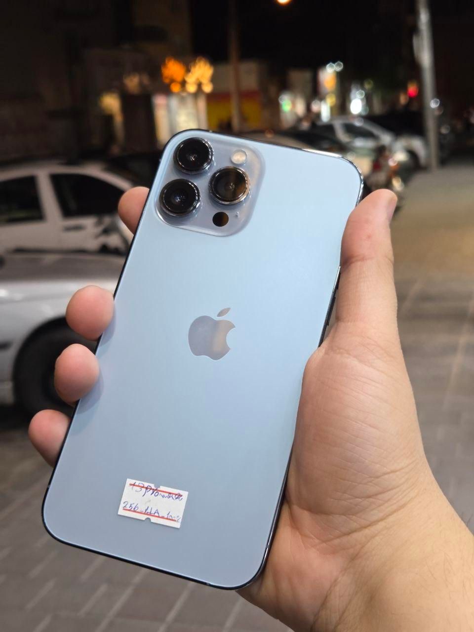 اپل iPhone 13 Pro Max با حافظهٔ ۲۵۶ گیگابایت آبی|موبایل|مشهد, هفده شهریور|دیوار