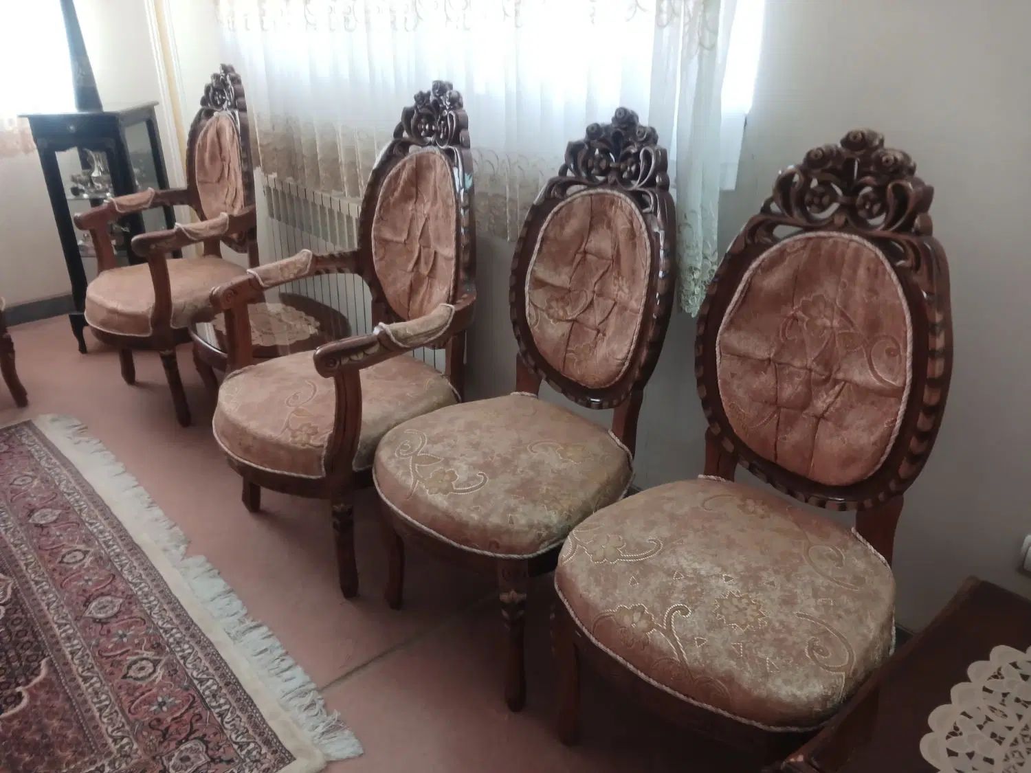 یک دست مبل استیل سلطنتی ۹نفره با یک میزو دوتا عسلی|مبلمان خانگی و میز عسلی|همدان, |دیوار