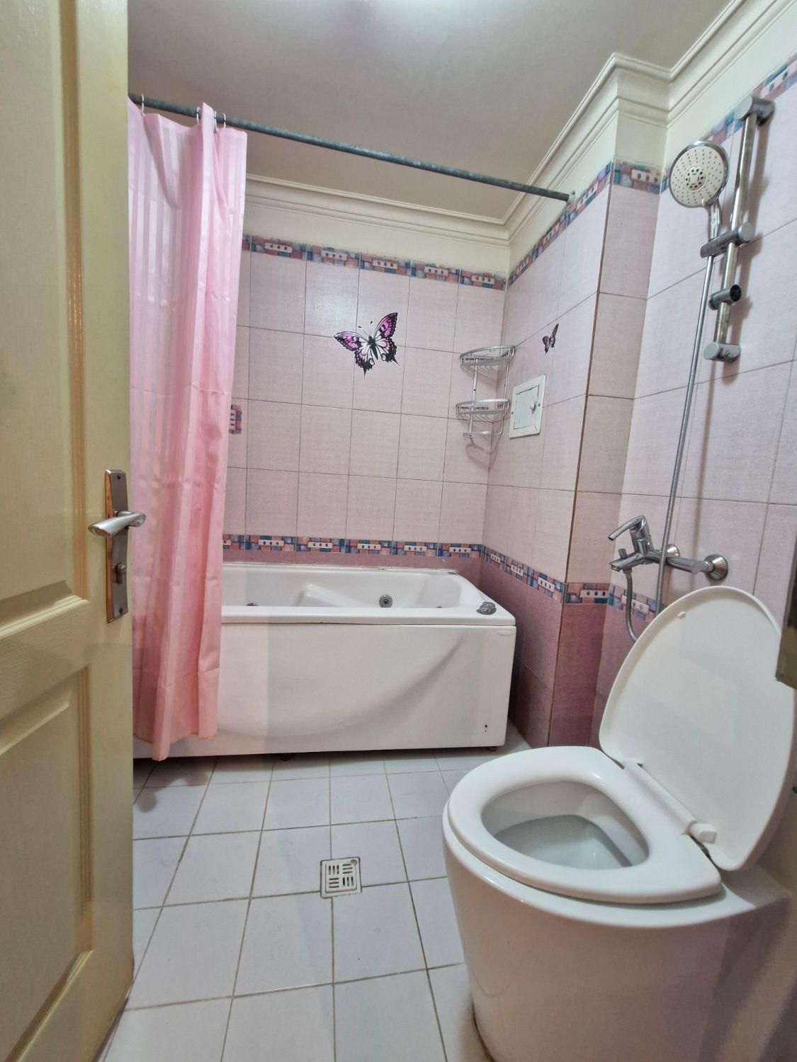 اجاره آپارتمان ۲۰۰ متری ۳ خواب دولت دیباجی جنوبی