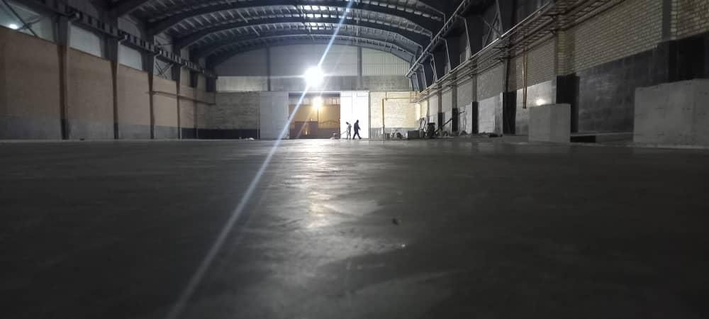 بتن ریزی کف سوله و محوطه با ماله پروانه ای|خدمات پیشه و مهارت|اصفهان, بهارستان|دیوار