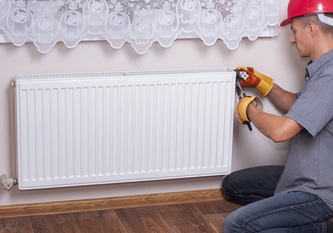 نصب و تعمیر انواع رادیاتور و پکیج|خدمات پیشه و مهارت|تاکستان, |دیوار