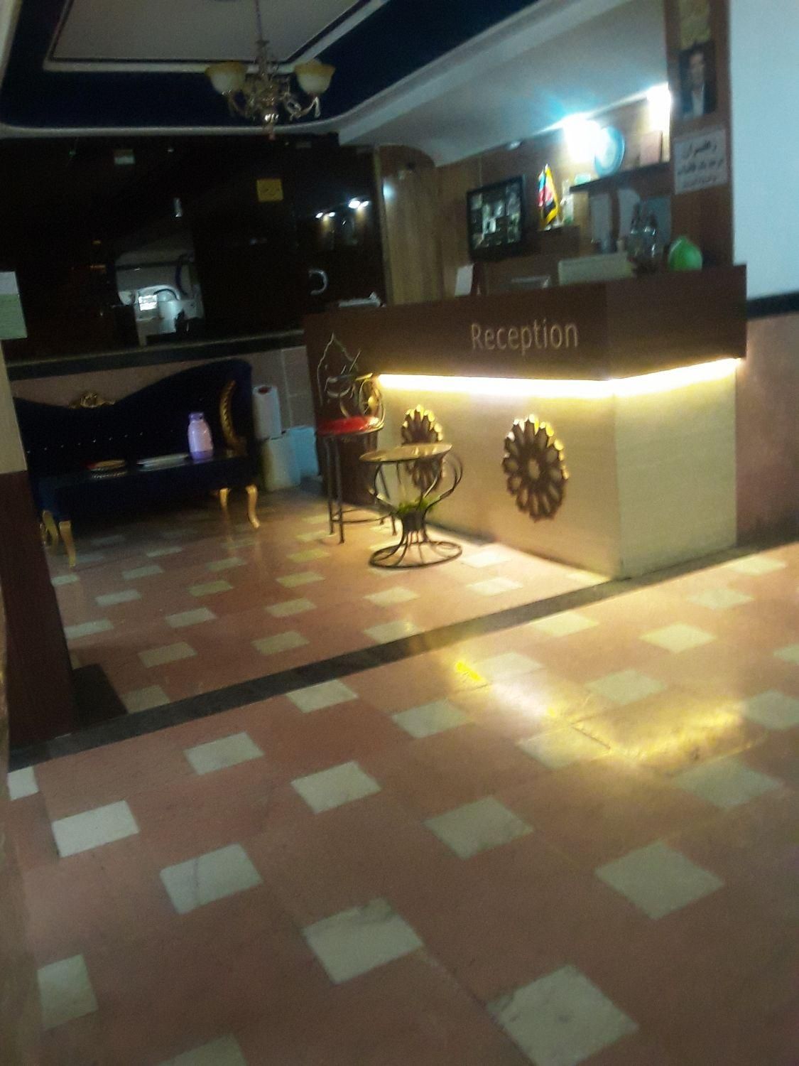 سوئیت آپارتمان اتاق زائرسرا مهمانپذیر نزدیک حرم|تور و چارتر|مشهد, هفده شهریور|دیوار