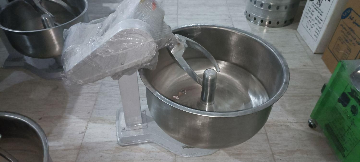 خمیر گیر|کافیشاپ و رستوران|شیراز, شهرک گلستان|دیوار