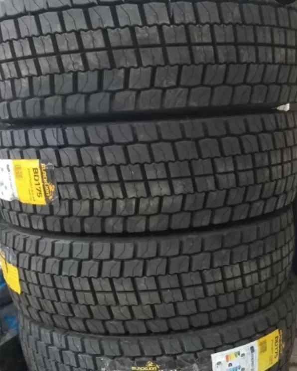 لاستیک 235/75/17.5 تیوپلس نیسان ایسوزو کامیونت و.|قطعات یدکی و لوازم جانبی|شهرکرد, |دیوار