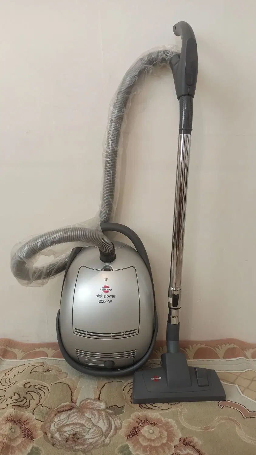 جاروبرقی پارس خزر طرح بوش مدل VC-2000W - درحد نو|جاروبرقی، جارو شارژی، بخارشو|مشهد, فارغ التحصیلان|دیوار