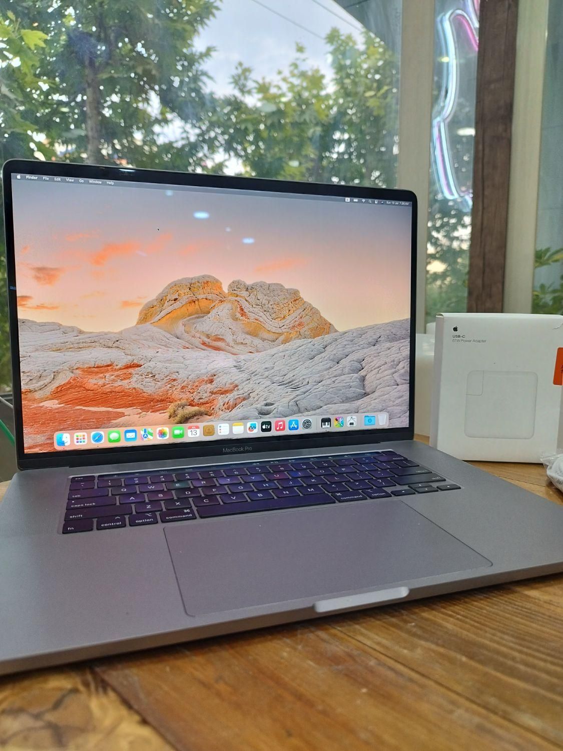 مک بوک گرافیک دارMac Book ProCore i9 2019touch bar|رایانه همراه|شیراز, زرهی|دیوار