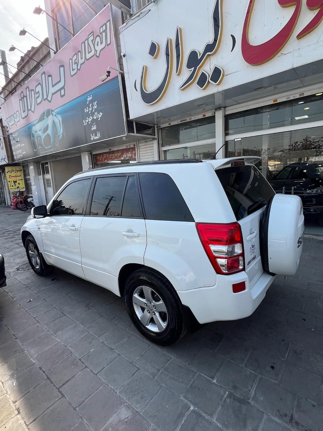 سوزوکی ویتارا اتوماتیک 2000cc، مدل ۱۳۸۸|خودرو سواری و وانت|کرج, منظریه|دیوار