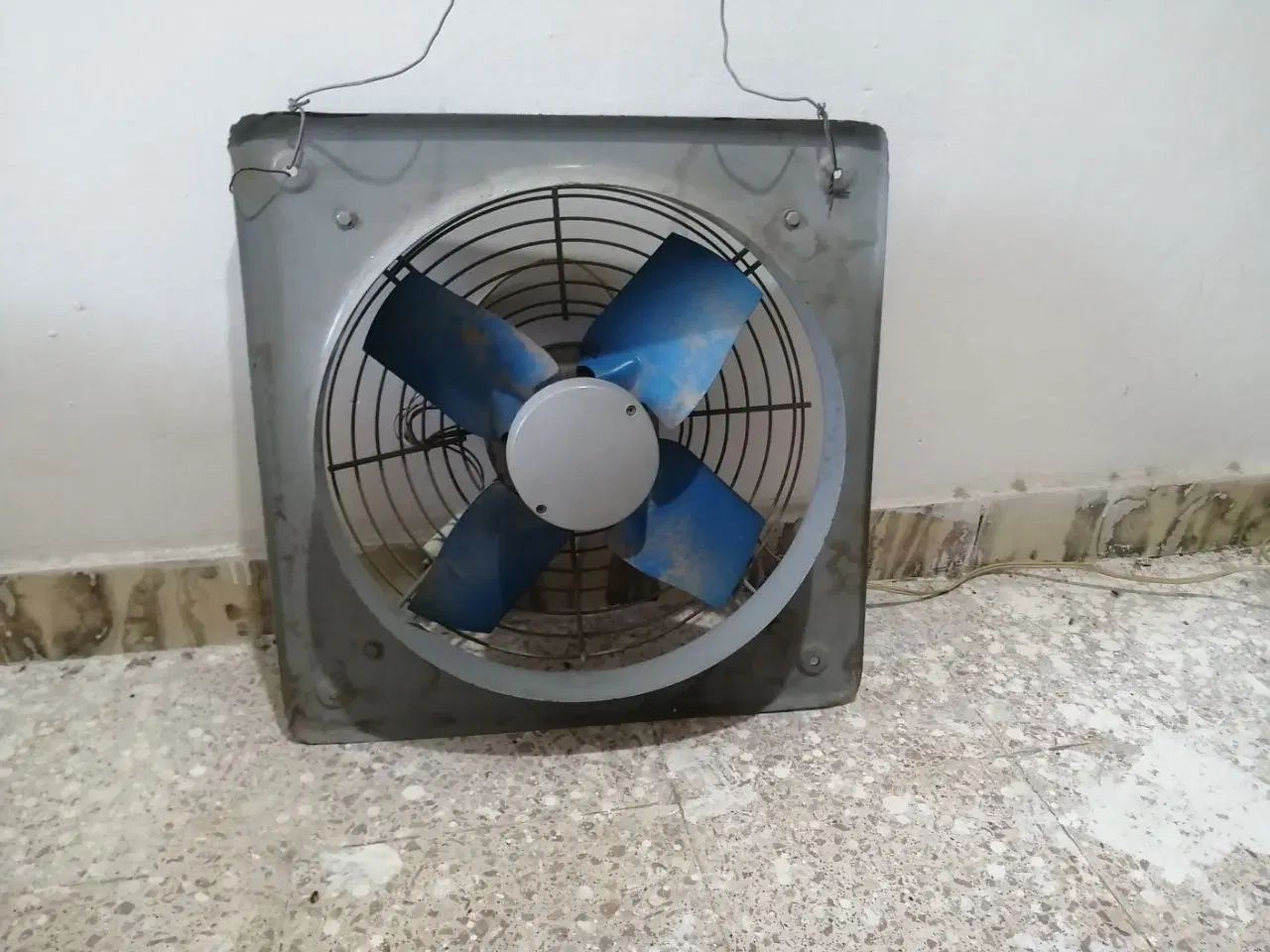 فن دمنده|پنکه و تصفیه‌کنندهٔ هوا|مشهد, گاز|دیوار