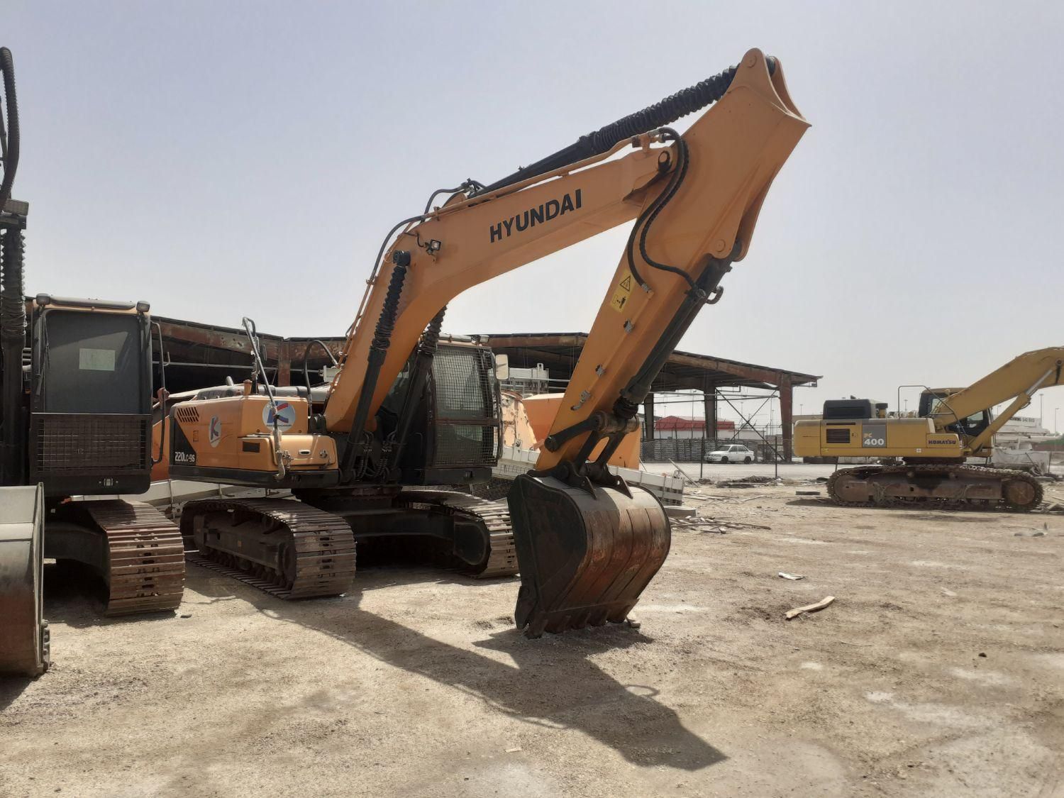 بیل میکانیکی هیوندا220کره ای اصل|خودرو سنگین|خرمشهر, |دیوار