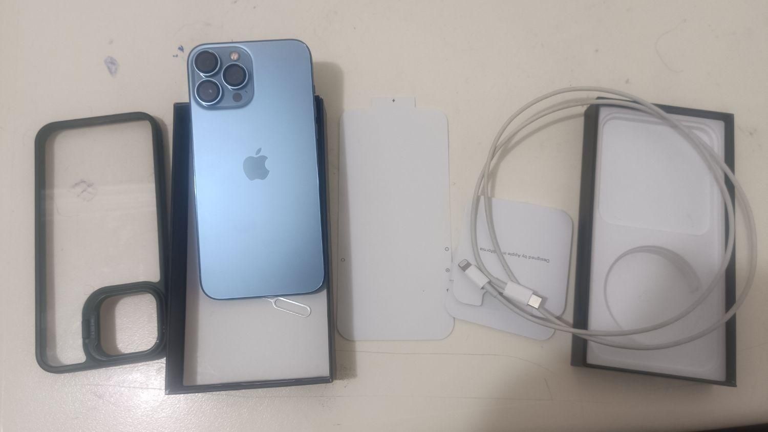 اپل iPhone 13 Pro Max با حافظهٔ ۲۵۶ گیگابایت|موبایل|بندر دیر, |دیوار