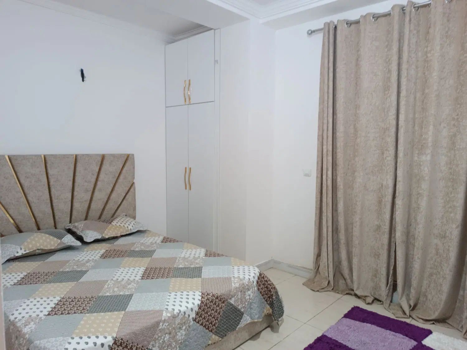 واحد آپارتمان دو خوابه دارای پارکینگ واسانسور|اجارهٔ کوتاه‌مدت آپارتمان و سوئیت|قشم, |دیوار