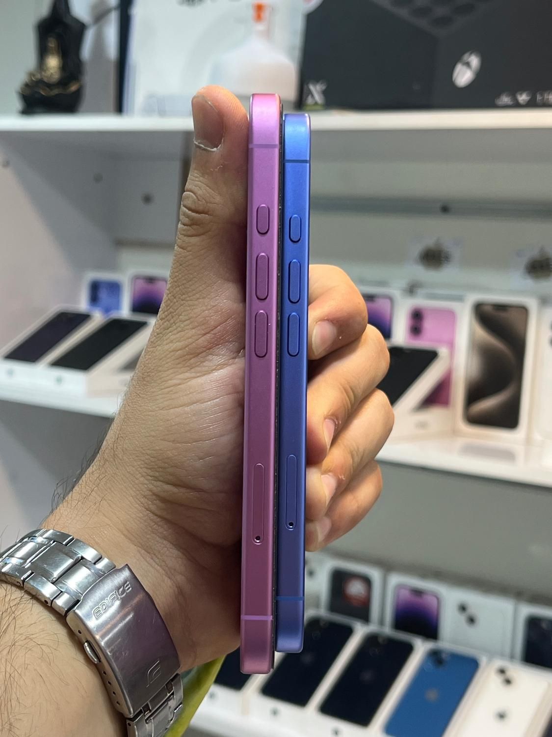 Iphone 16 128 GB CHA فقط ۷۰ بار شارژ شده|موبایل|کرج, کوی امامیه|دیوار