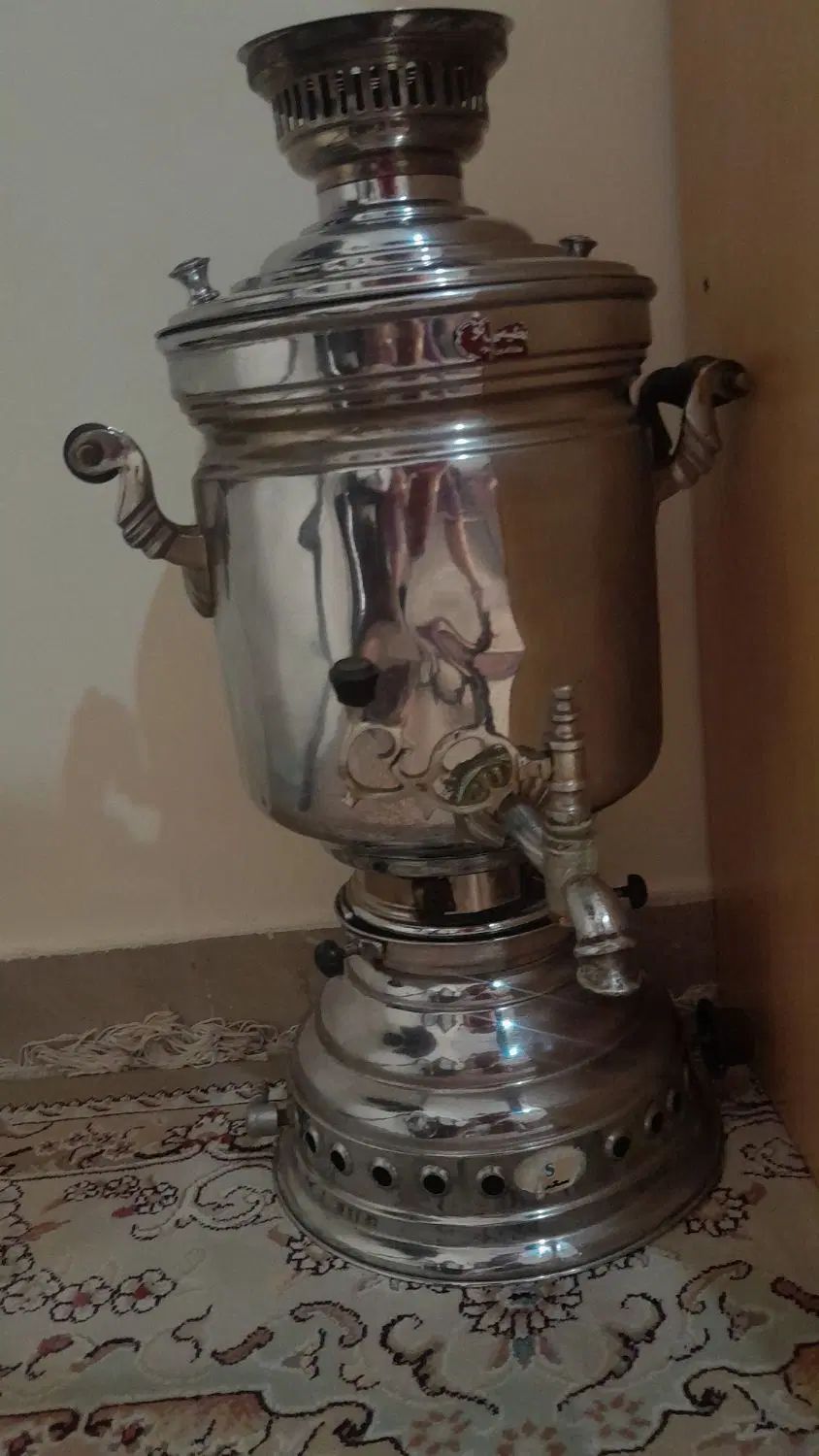 سماورگازی بزرگ برنجی|قوری، کتری، قهوه‌ساز دستی|تهران, راه آهن|دیوار