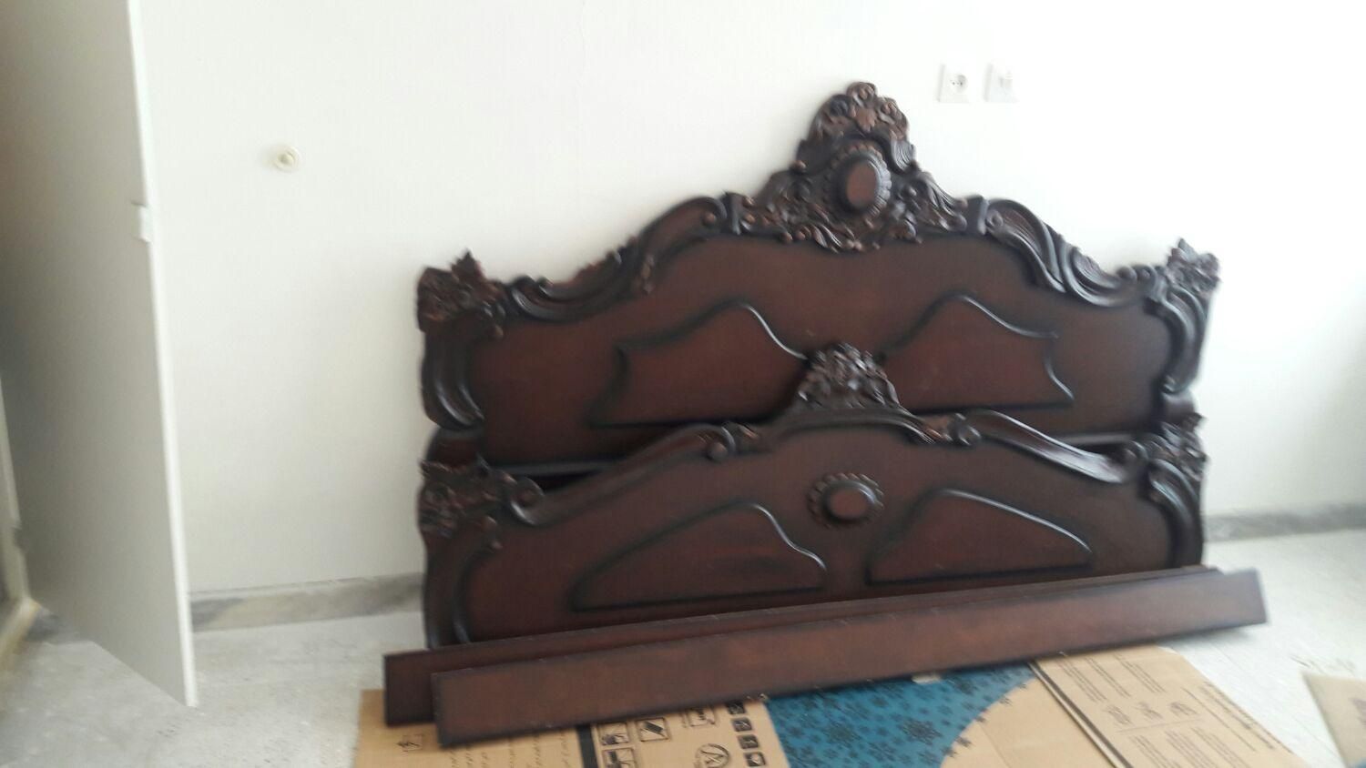 تخت خواب دو نفره|تخت و سرویس خواب|اصفهان, ارغوانیه|دیوار