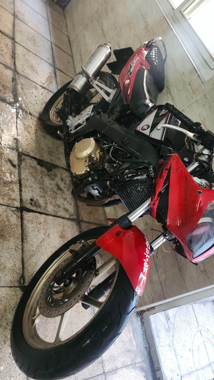 هوندا CBR 150 اصل ژاپن|موتورسیکلت|تهران, تهران‌سر|دیوار
