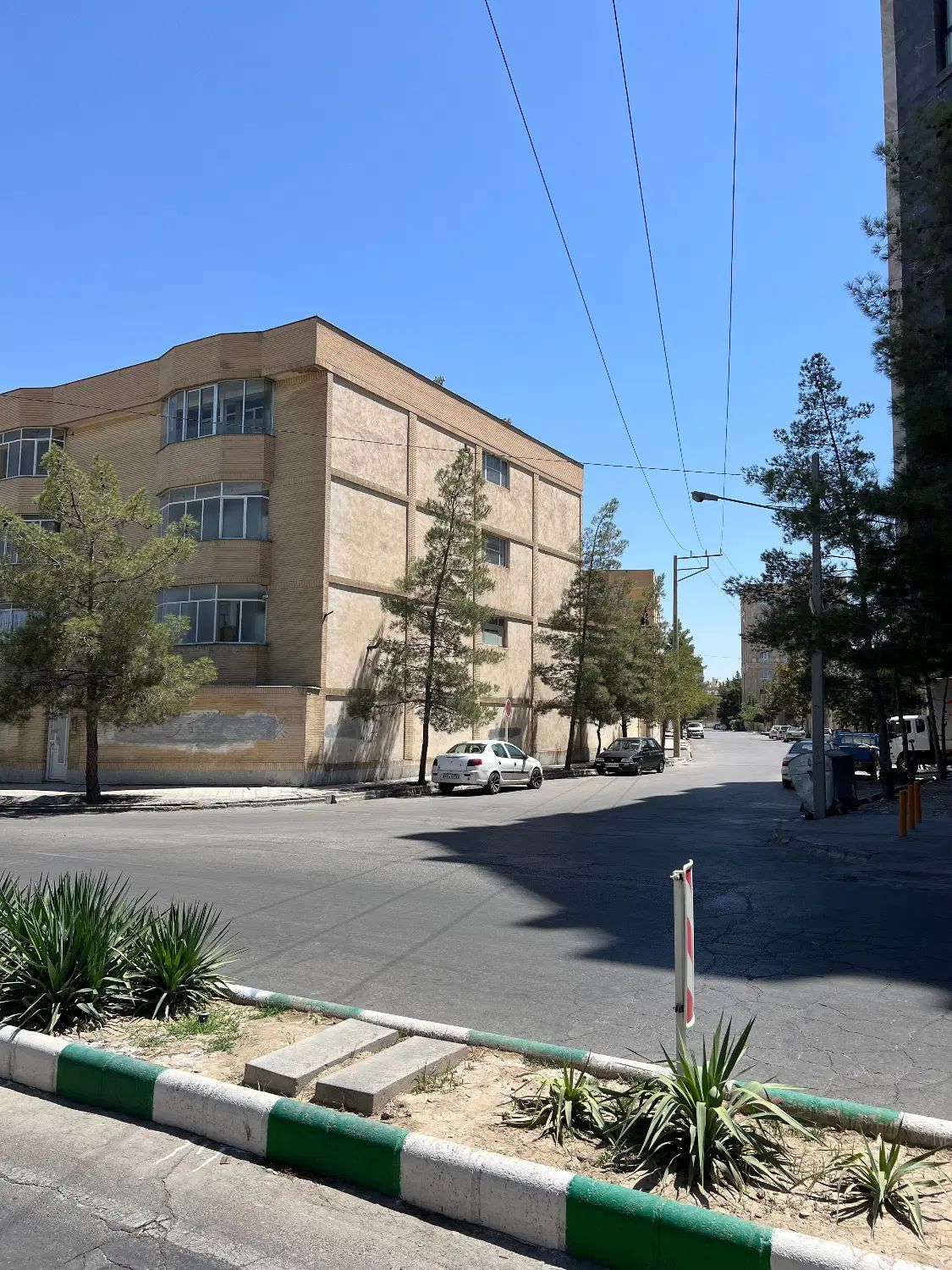 ویلایی ۳۰۰ متری فلاحی زوج ۷سقف|فروش زمین و ملک کلنگی|مشهد, شهرک لشکر (شهرک غرب)|دیوار