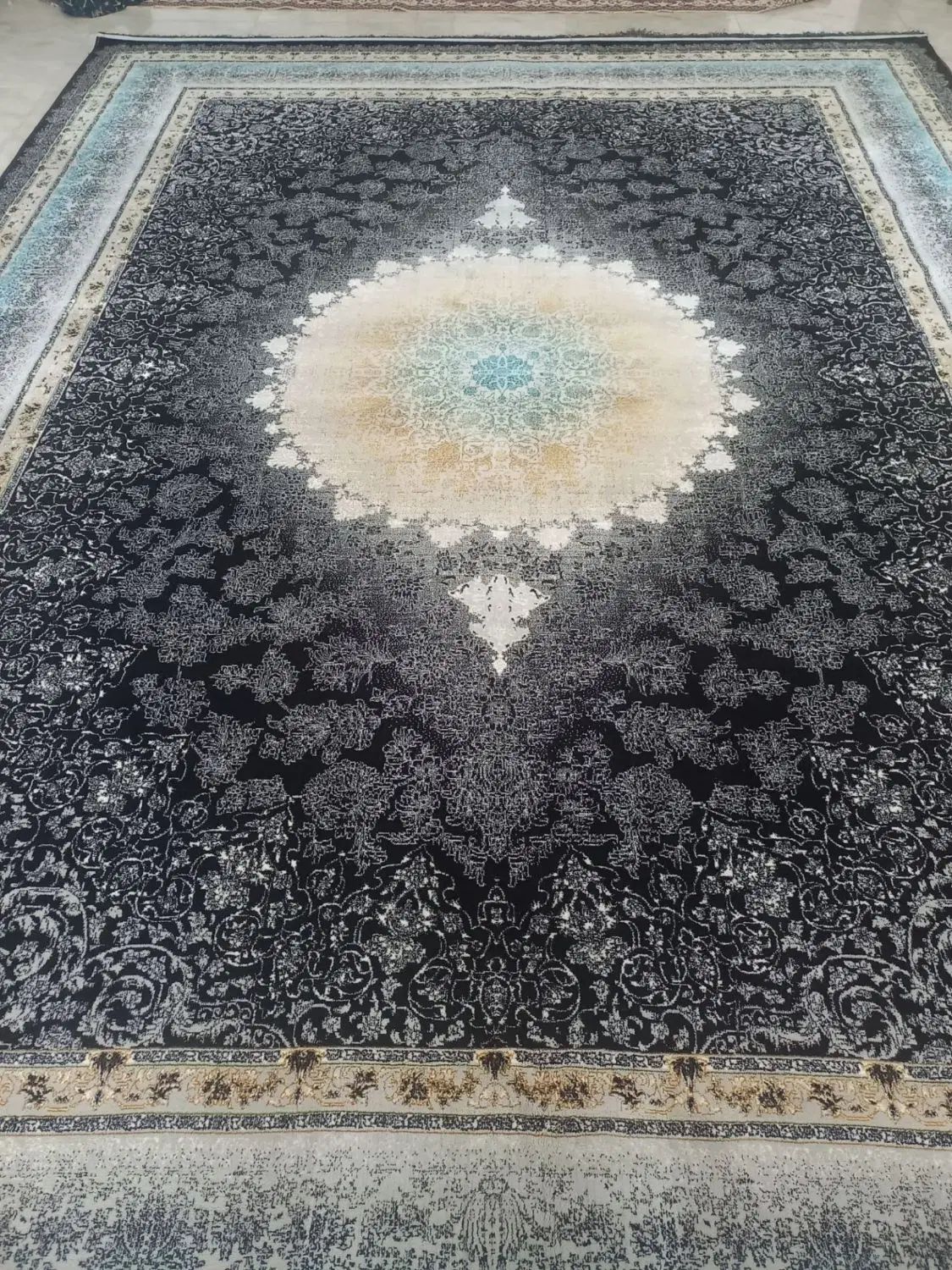 فرش ‌۱۲ متری ۷۰۰ شانە تراکم ۲۵۵۰|فرش|تهران, خلیج فارس|دیوار