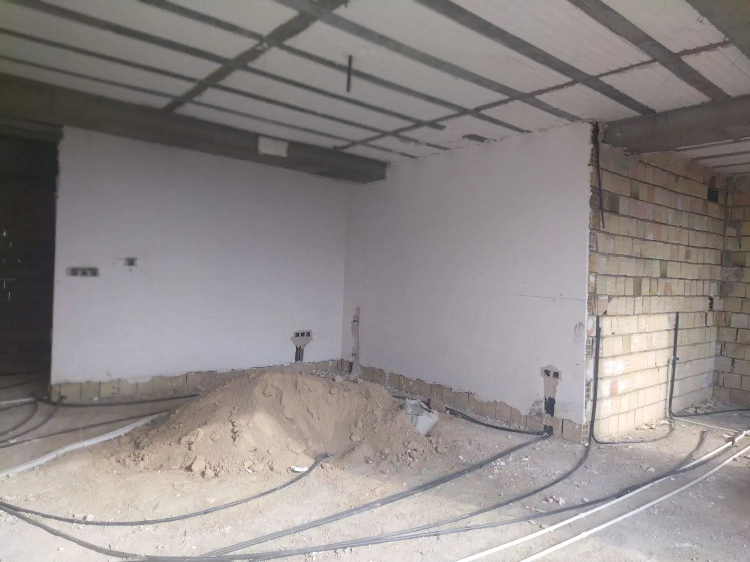 پیش فروش آپارتمان ۸۵ و ۹۵متری دوبر جاده سلامت|پیشفروش املاک|ملایر, |دیوار