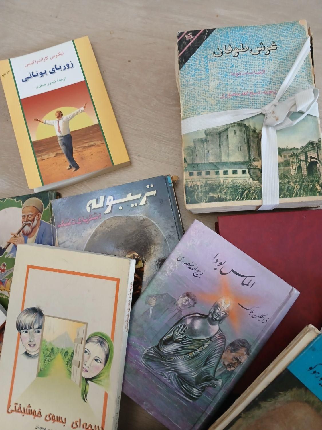 کتاب رمان|کتاب و مجله ادبی|تهران, سعادت‌آباد|دیوار