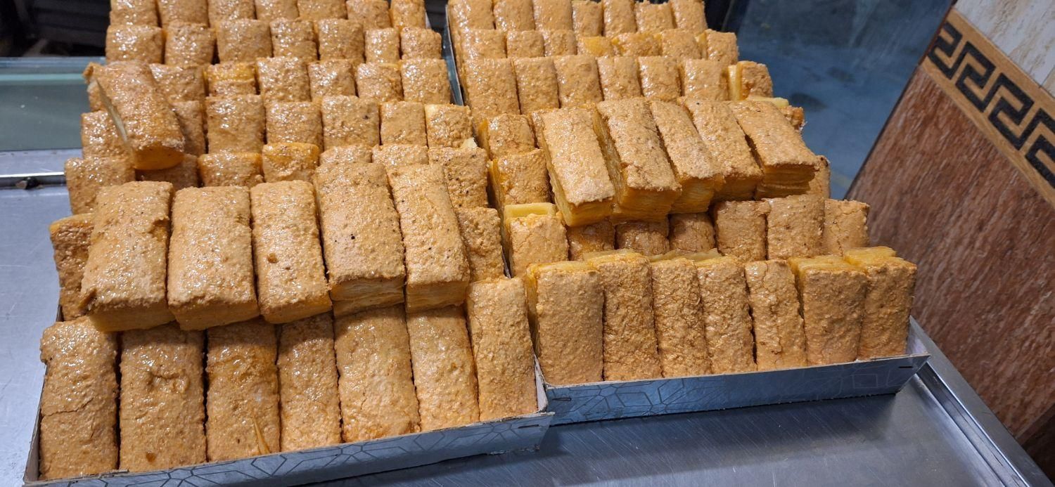 نیازمند نیروی ساده جهت کارگاه قنادی|استخدام خدمات فروشگاه و رستوران|شهریار, شهریار|دیوار