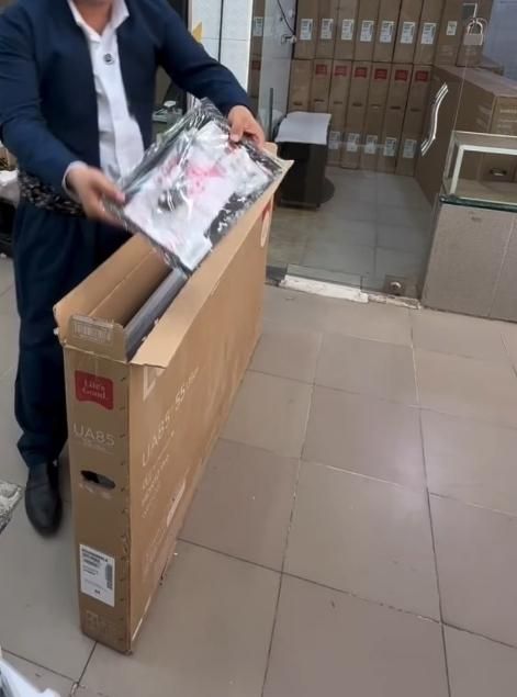 ال ای دی ال جی مدل UA85006ساخت ۲۰۲۵|تلویزیون و پروژکتور|بانه, |دیوار
