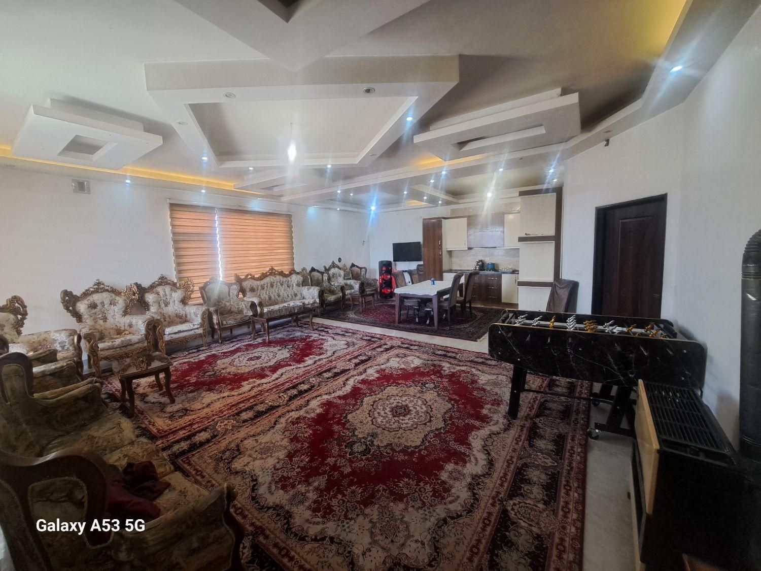 اجاره ویلا استخر دار وجکوزی|اجارهٔ کوتاه‌مدت ویلا و باغ|تبریز, |دیوار