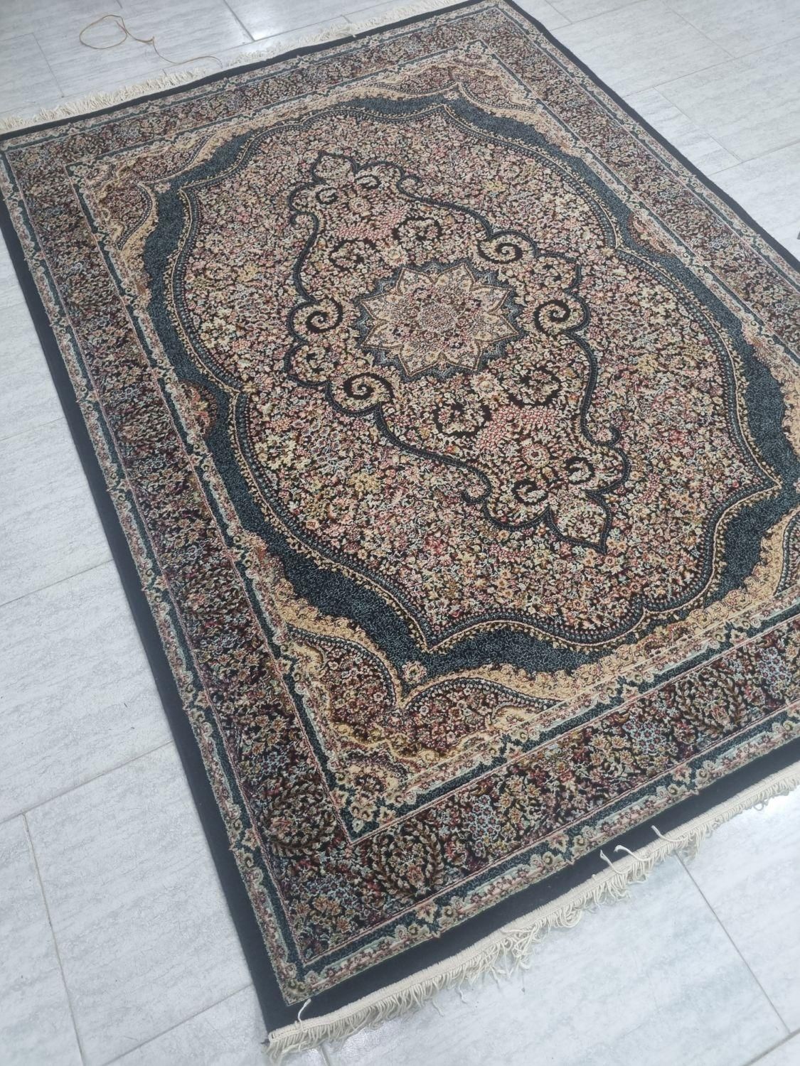 فرش مشهد اصل یک عدد چهارمتری (خرید فروش تعویض)|فرش|مشهد, فرهنگیان (شهرک غرب)|دیوار