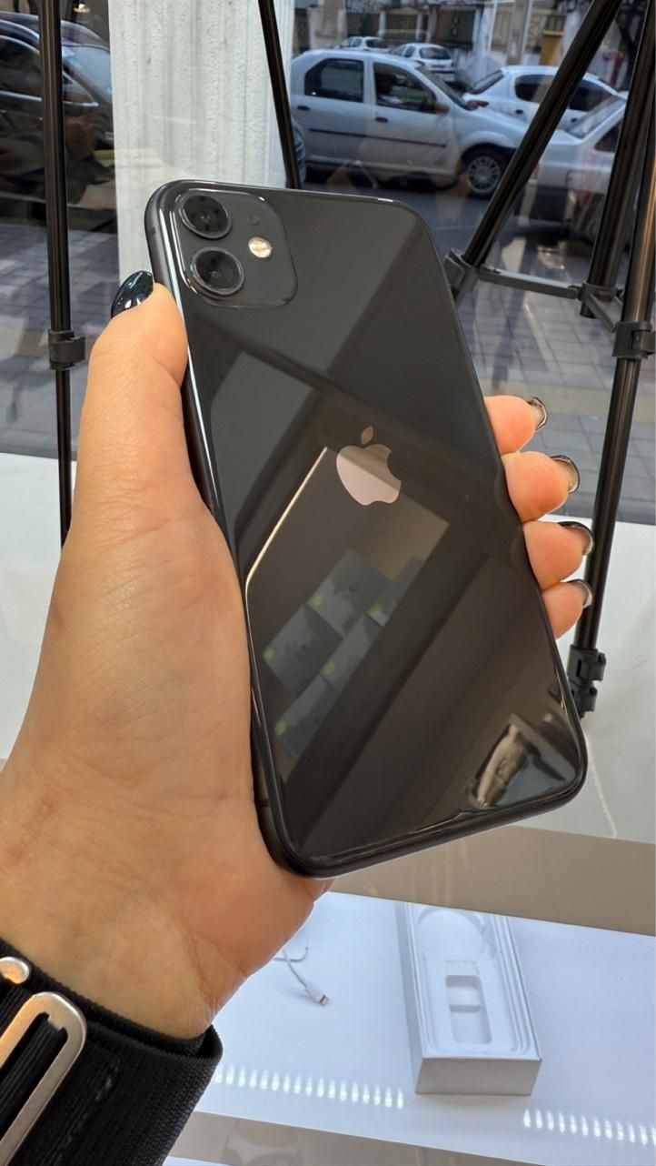 اپل iPhone 11 اپل ایفون ۱۱|موبایل|رشت, معلم|دیوار
