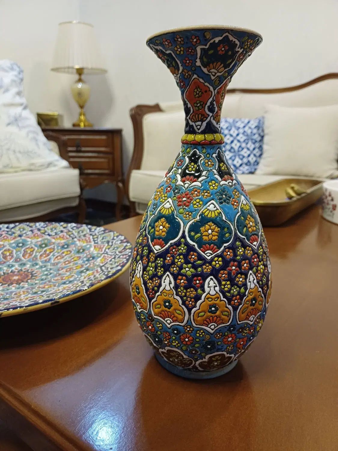بشقاب دیواری به همراه گلدان مینا کاری|صنایع دستی و سایر لوازم تزئینی|تهران, بهاران|دیوار