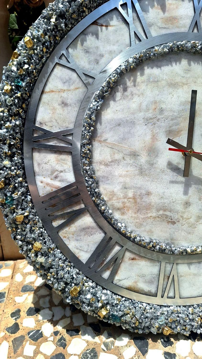 ساعت دیواری رزینی دور کریستالی طرح سنگ|ساعت دیواری و تزئینی|شیراز, شهرک مدرس|دیوار