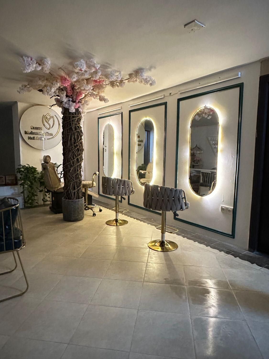 اجاره لاین و اتاق در سالن زیبایی معتبر|اجارهٔ دفتر کار، اتاق اداری، مطب|مشهد, هفت تیر (آب و برق)|دیوار