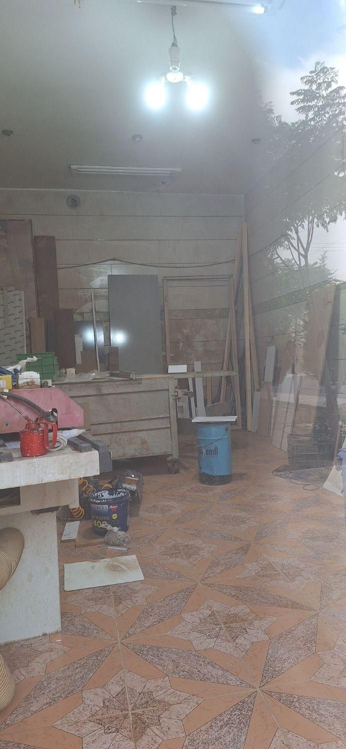 تجاری مسکونی بر پارک آزادگان فاز۱|فروش مغازه و غرفه|نجفآباد, فاز ۱ شهرک آزادگان|دیوار