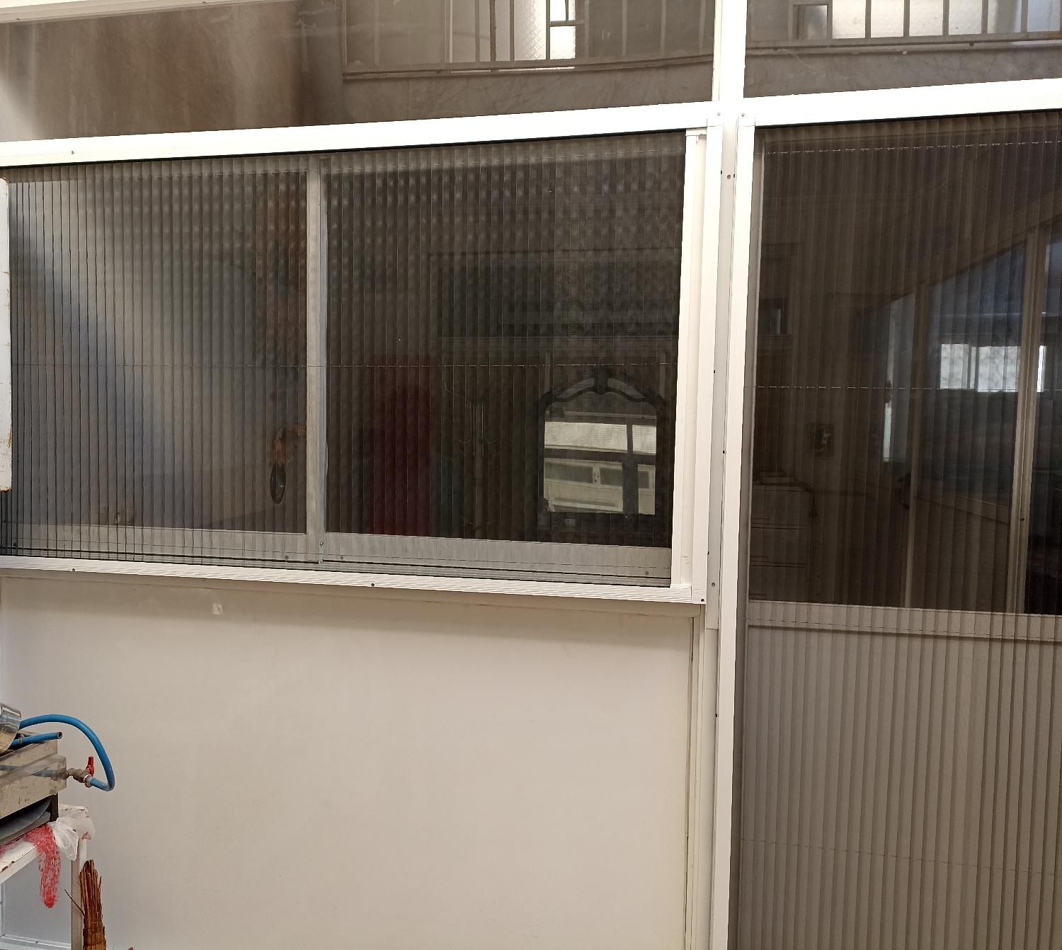 ساخت توری پلیسه و پنجره دوجداره آلومینیوم و upvc|خدمات پیشه و مهارت|شیراز, سینما سعدی|دیوار