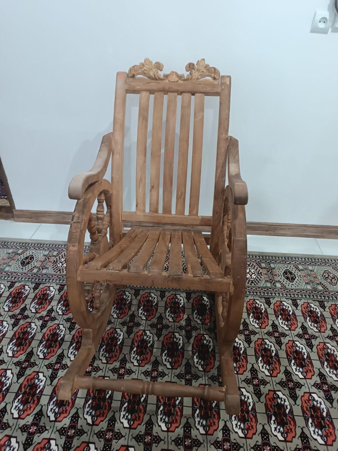 صندلی راک.|صندلی و نیمکت|گنبد کاووس, |دیوار