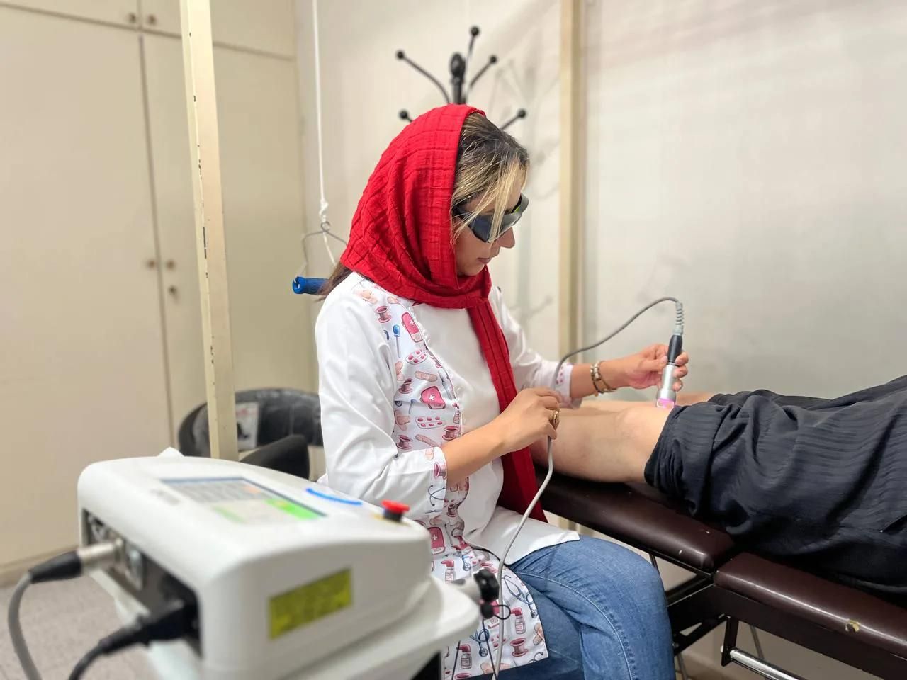 فیزیوتراپی در منزل|خدمات آرایشگری و زیبایی|اصفهان, شیخ اشراق|دیوار