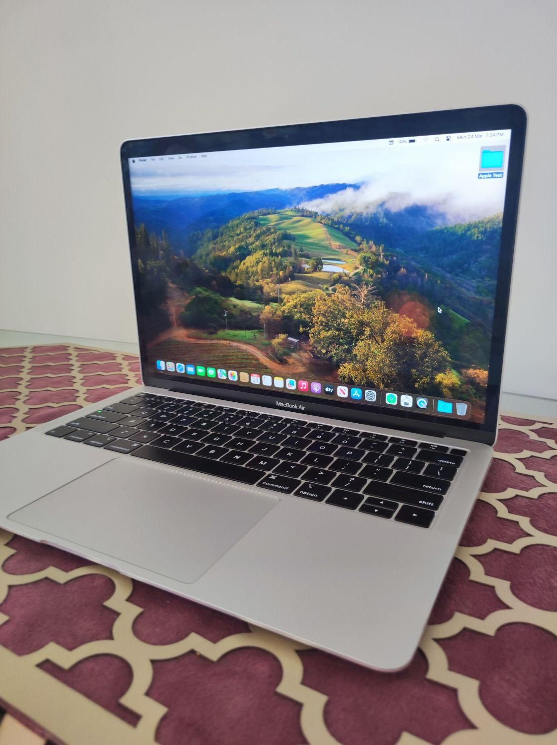 مک‌بوک ایر ۲۰۱۸  رم ۱۶  SSD ۲۵۶  i5  تمیز|رایانه همراه|تهران, نارمک|دیوار