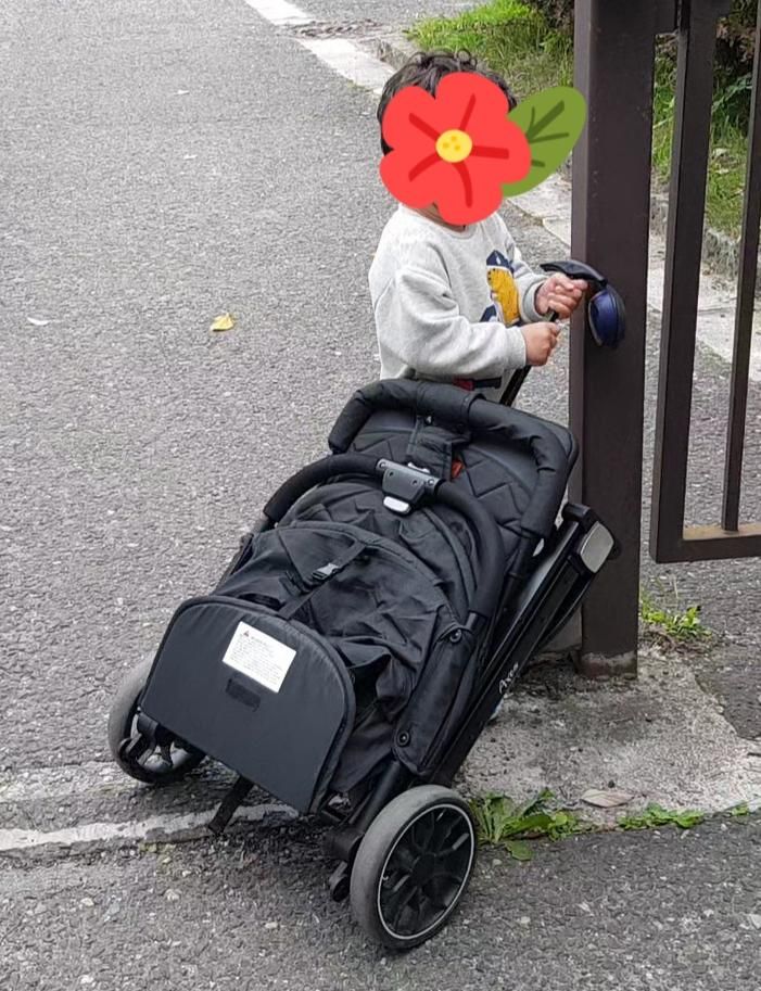 کالسکه اسپانیایی Axes کابین سایز|کالسکه و لوازم جانبی|رشت, نامجو|دیوار