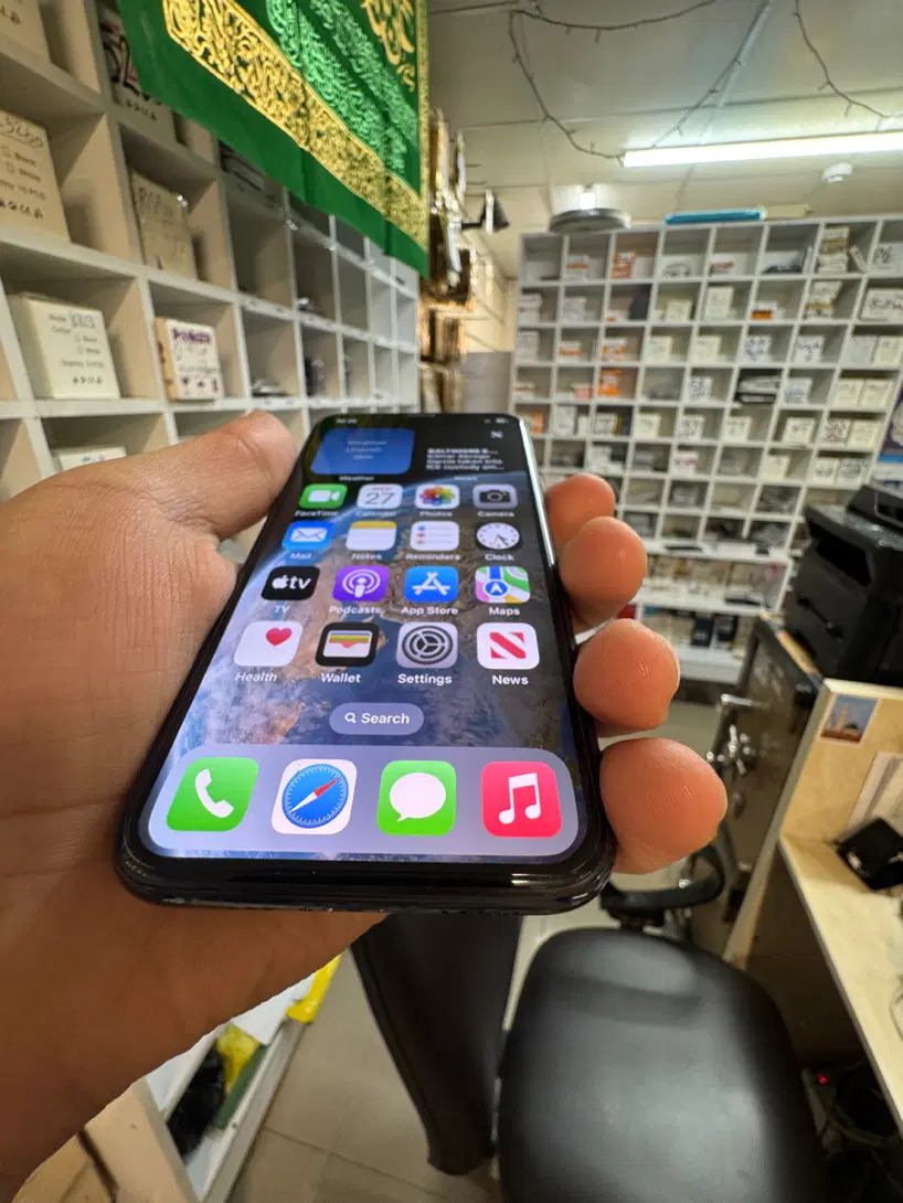 اپل iPhone 11 Pro با حافظهٔ ۲۵۶ گیگابایت|موبایل|مشهد, ده دی|دیوار