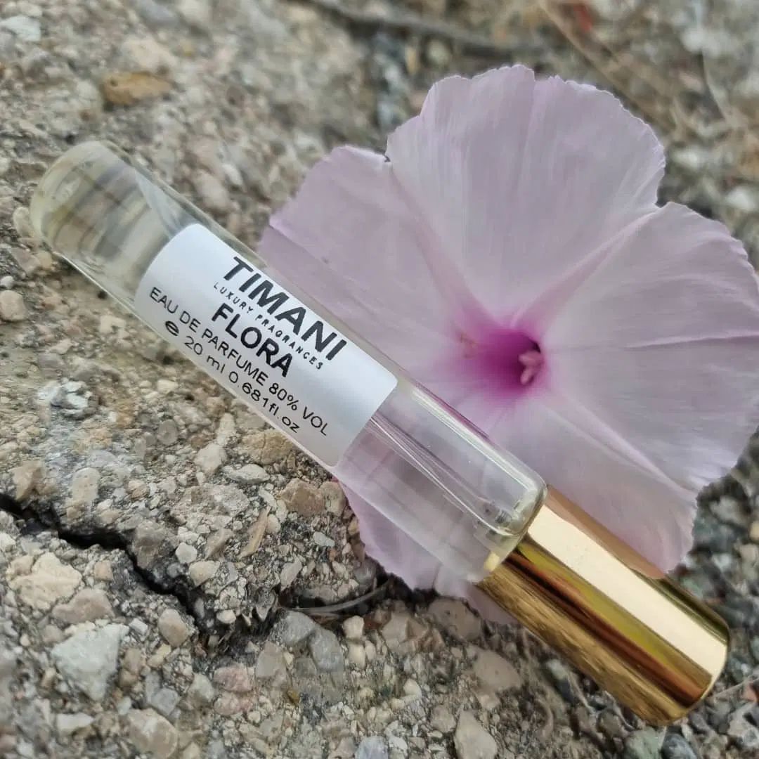 عطر ادوپرفیوم خودرو و بدن، ماندگاری و پخش بی نظیر|آرایشی، بهداشتی، درمانی|کرج, شهرک یاس جنوبی|دیوار